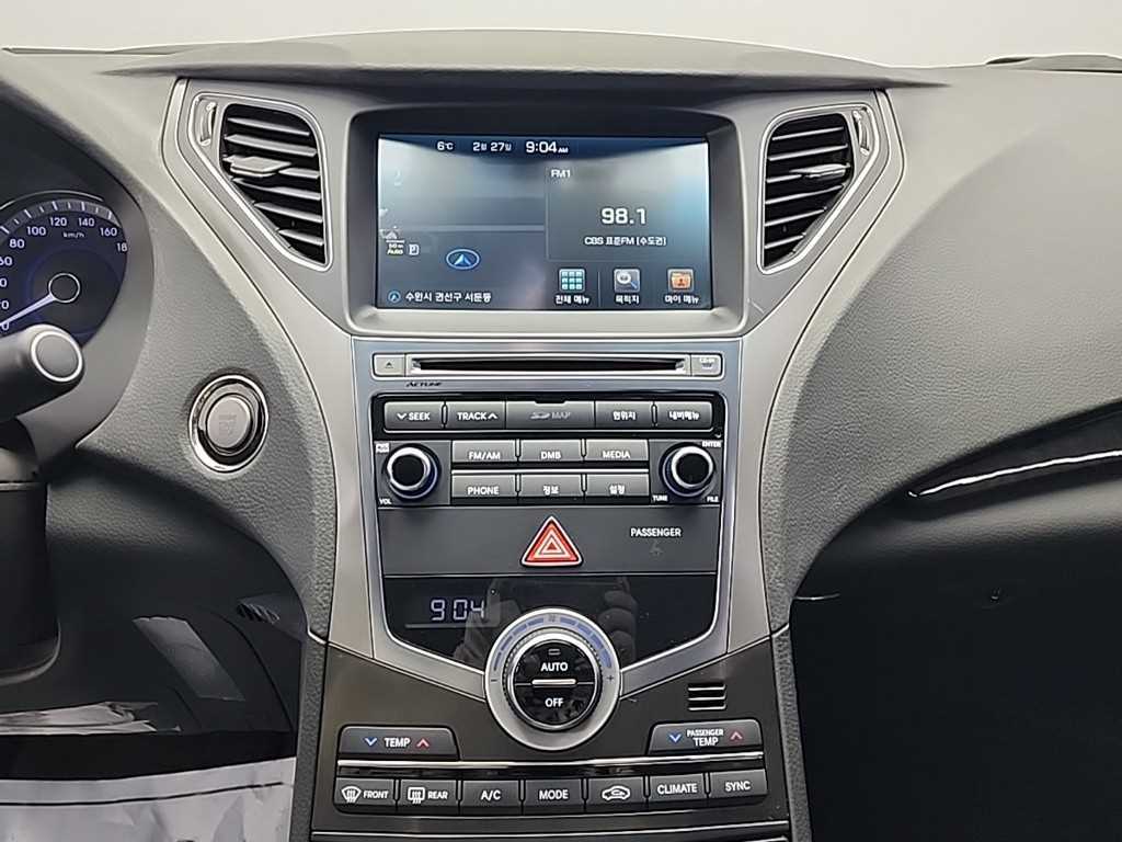 HYUNDAI Grandeur - Vista 10