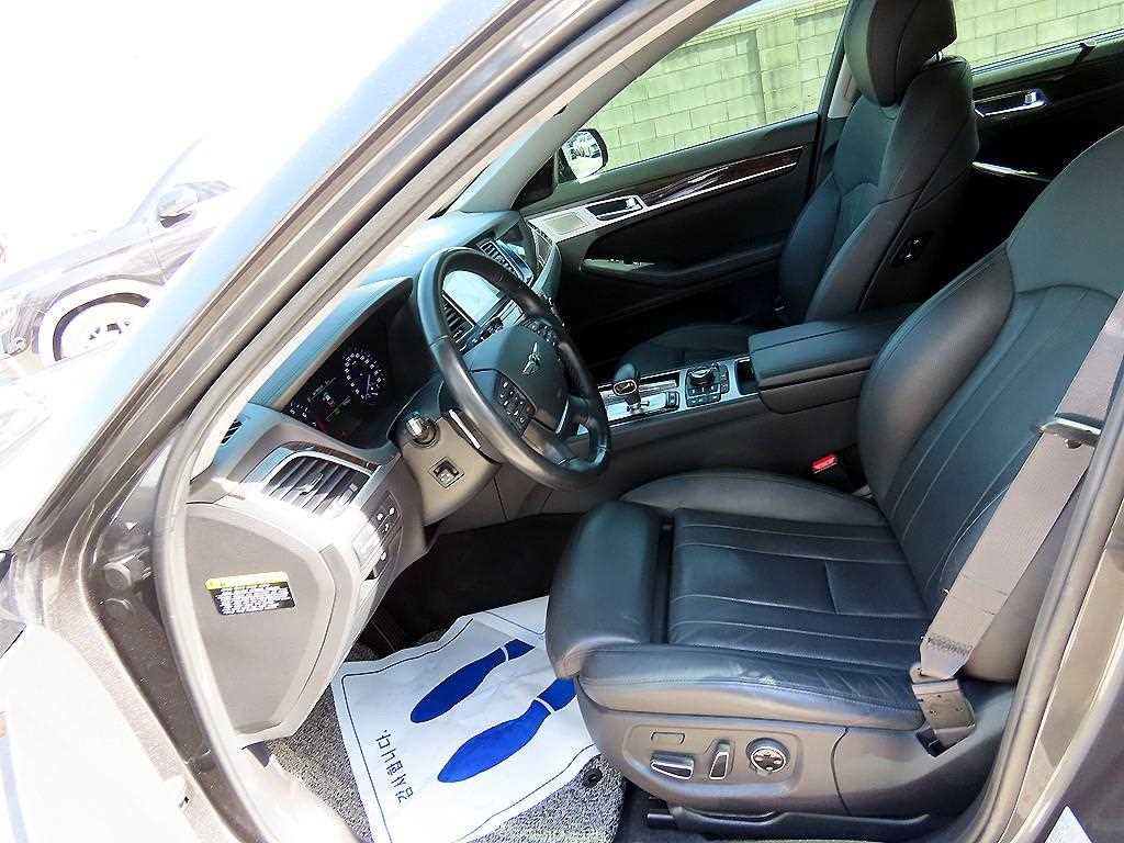 Genesis G80 - Vista 5