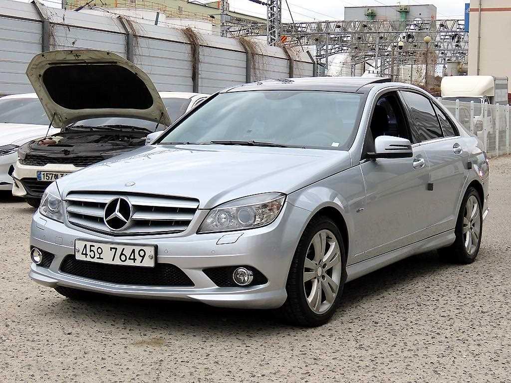 Mercedes Benz C Class - Vista 2