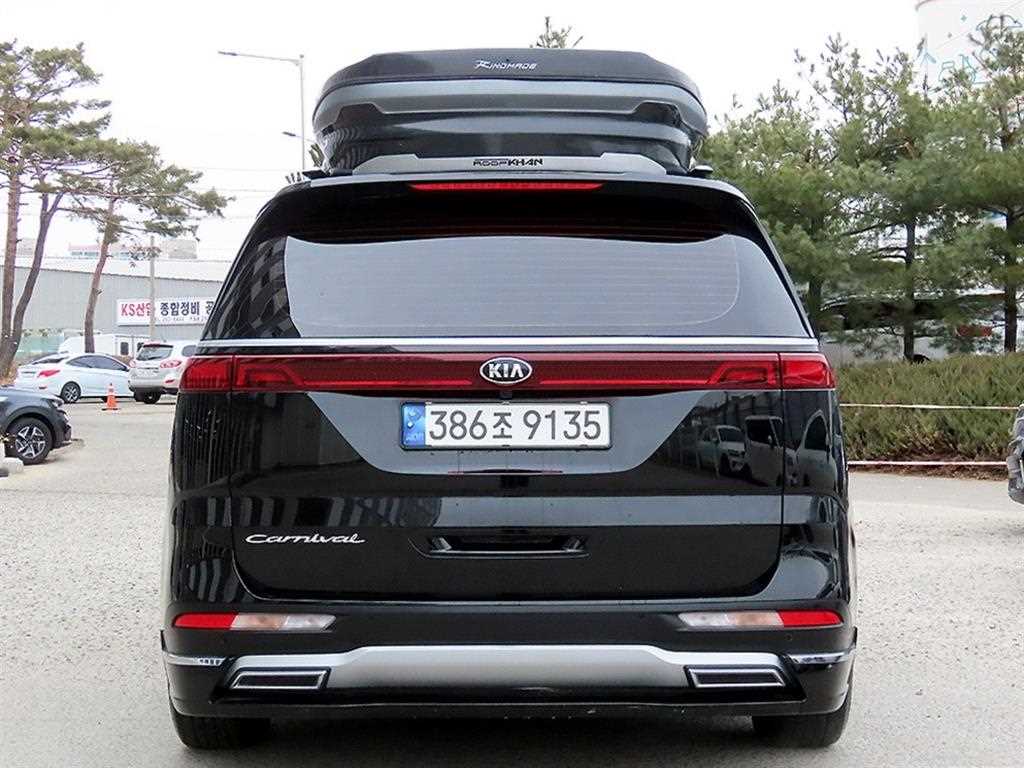 KIA Carnival - Vista 4