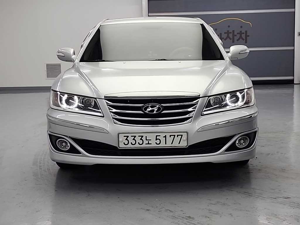 HYUNDAI Grandeur - Vista 2