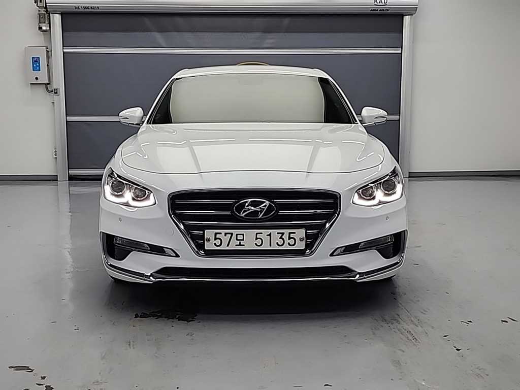 HYUNDAI Grandeur - Vista 2