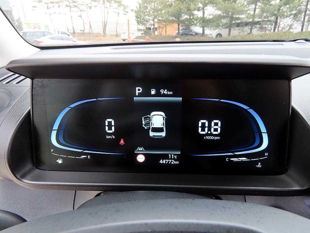 HYUNDAI Casper - Vista 9