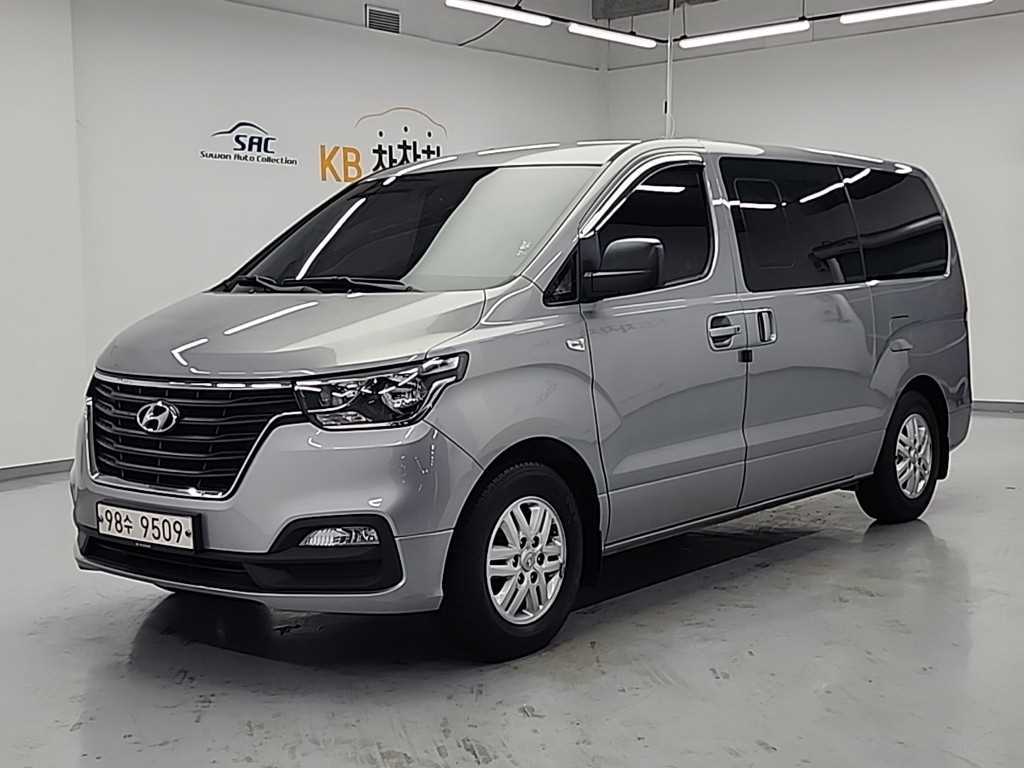 HYUNDAI Starex 2020 Plateado - Importación desde Corea - HF Imports Iquique - Foto 1