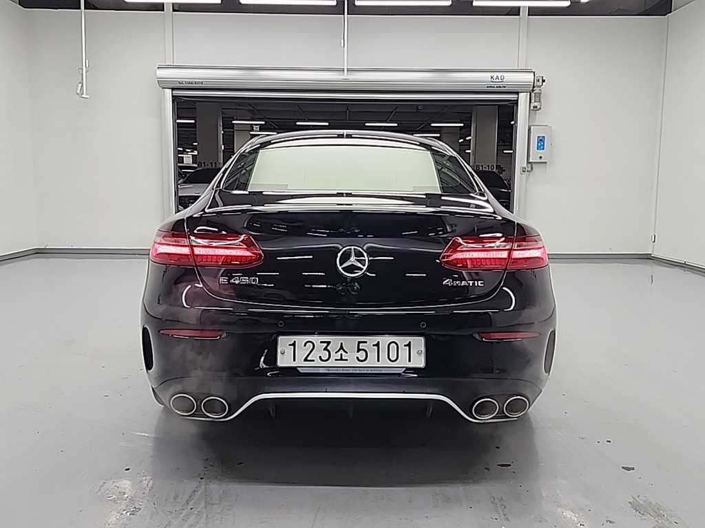 Mercedes Benz E class - Vista 3