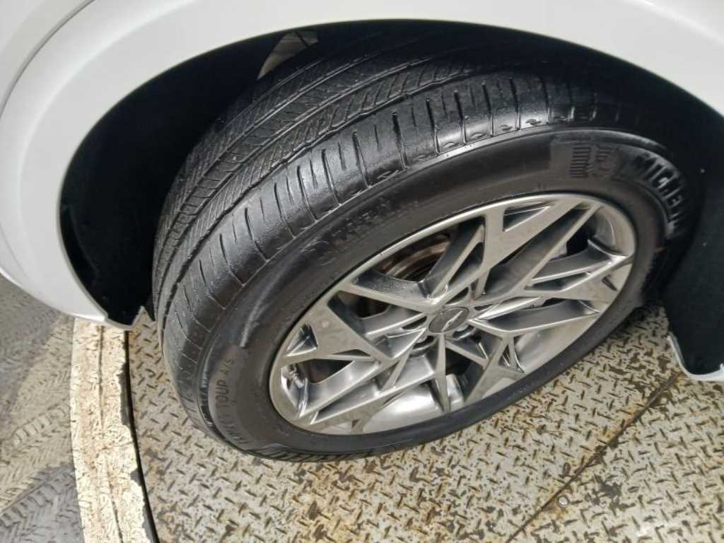 Genesis GV70 2023 Blanco - Importación desde Corea - HF Imports Iquique - Foto 20