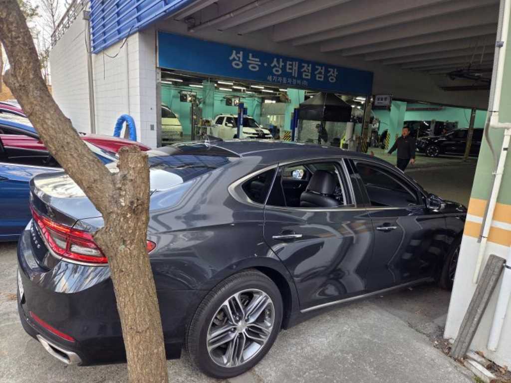 HYUNDAI Grandeur - Vista 4