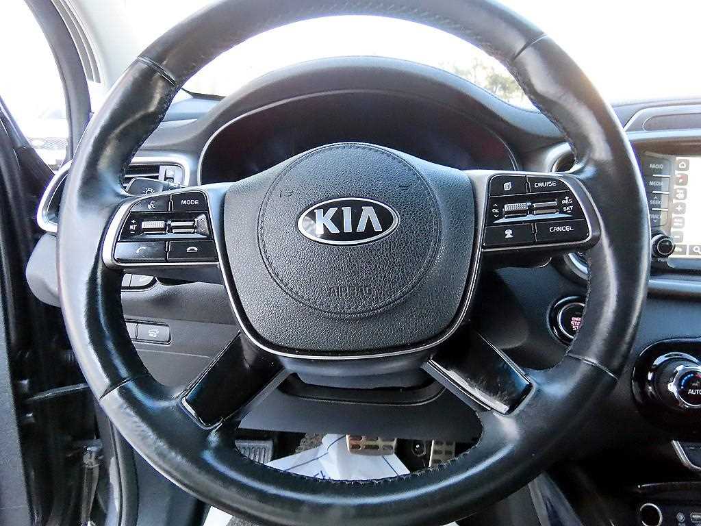 KIA Sorento - Vista 8