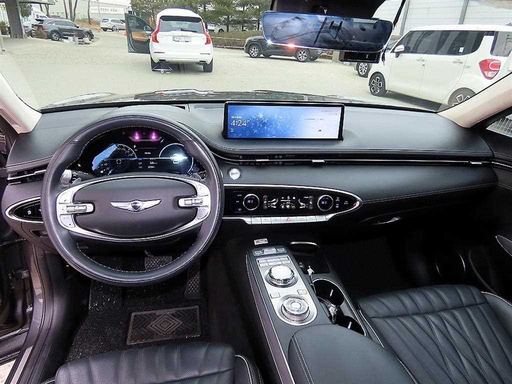 Genesis GV70 - Vista 7