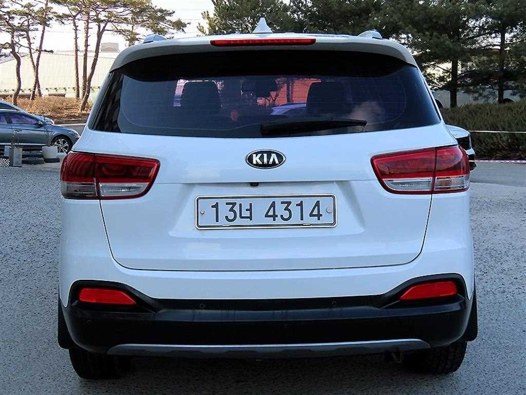 KIA Sorento - Vista 4