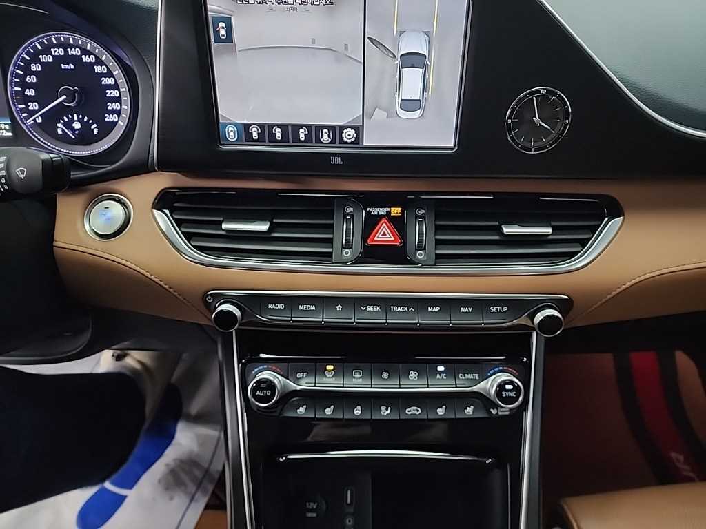 HYUNDAI Grandeur - Vista 10