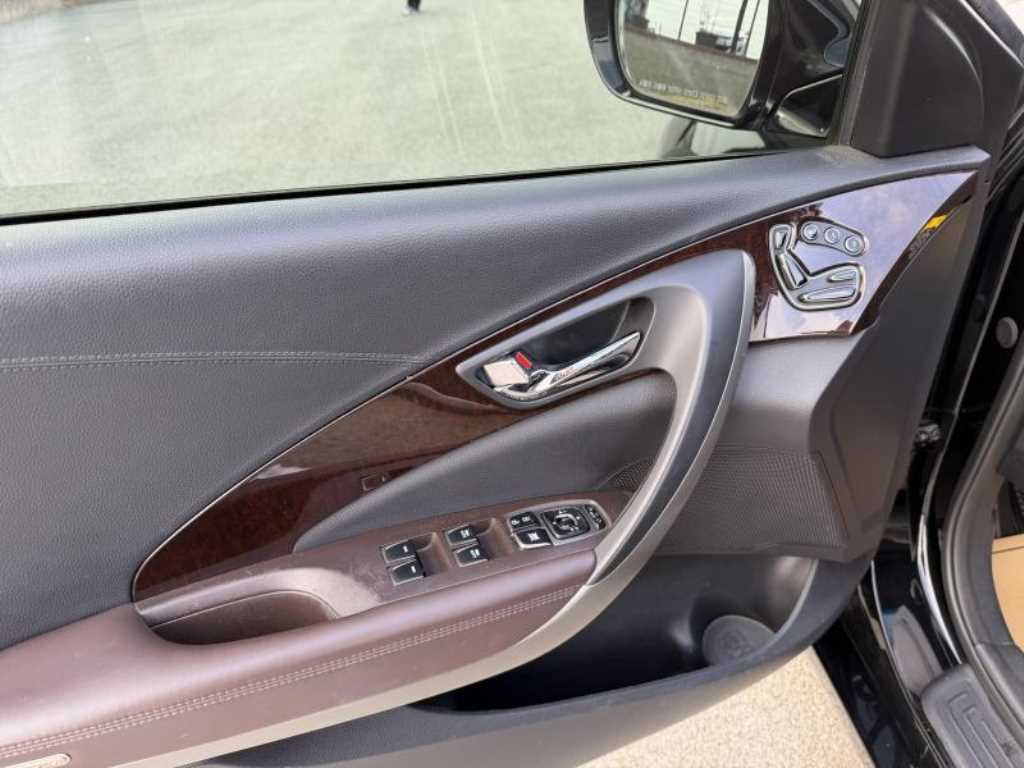 HYUNDAI Grandeur - Vista 9