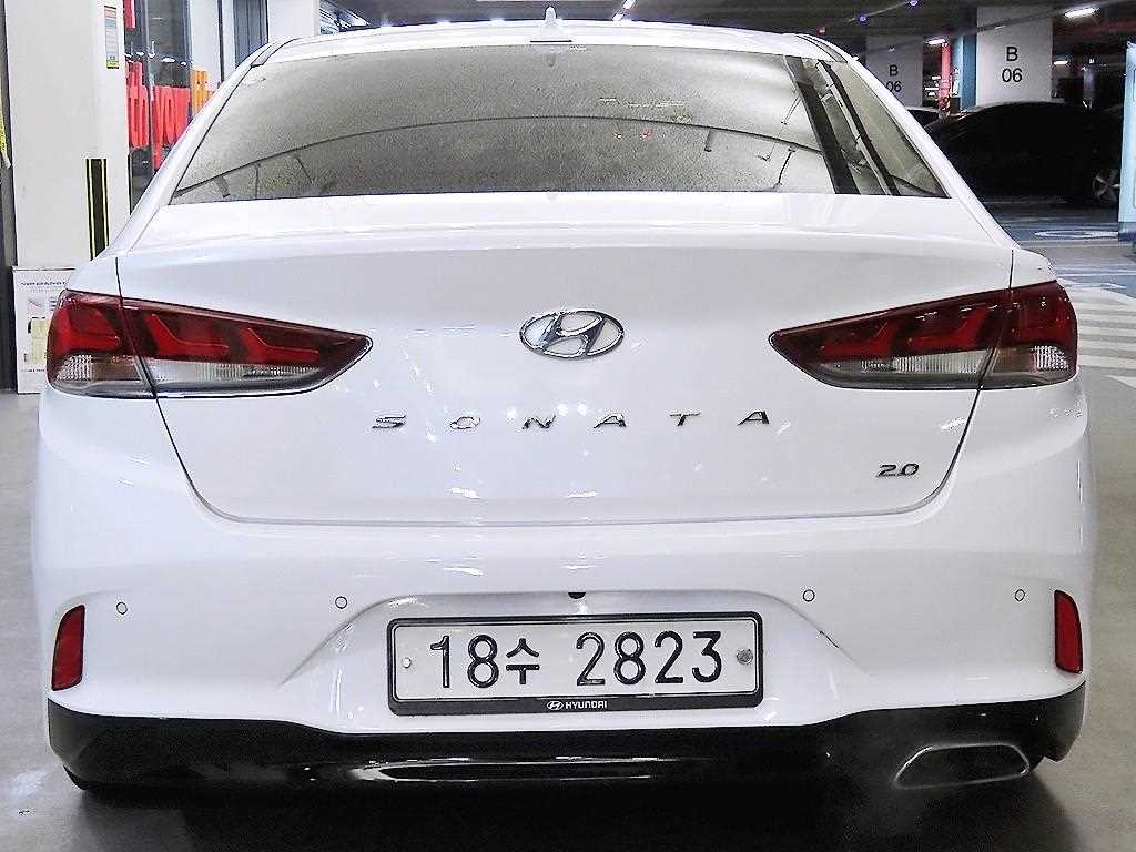 HYUNDAI Sonata - Vista 5