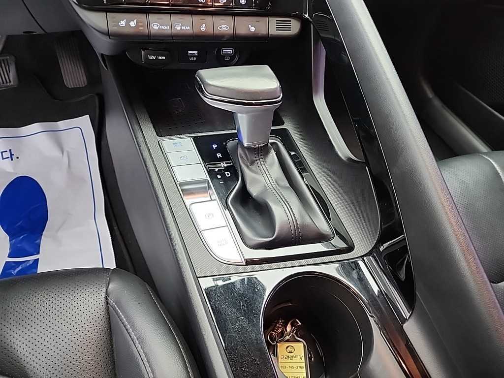 HYUNDAI Avante - Vista 8