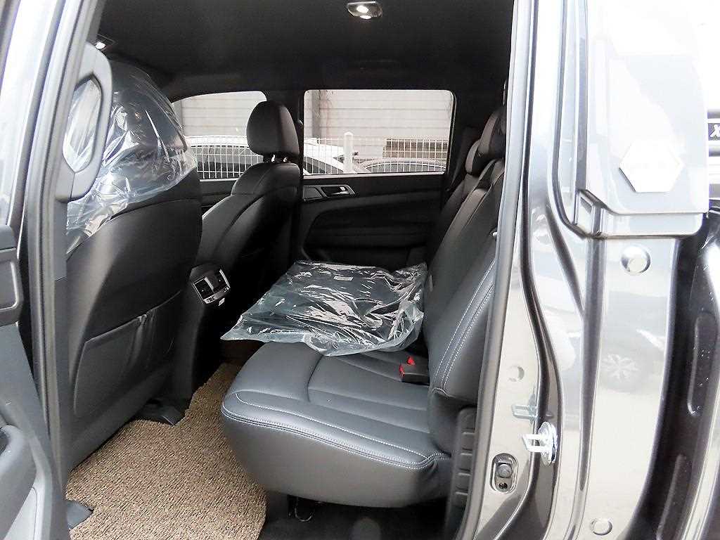 Ssangyong Rexton - Vista 6