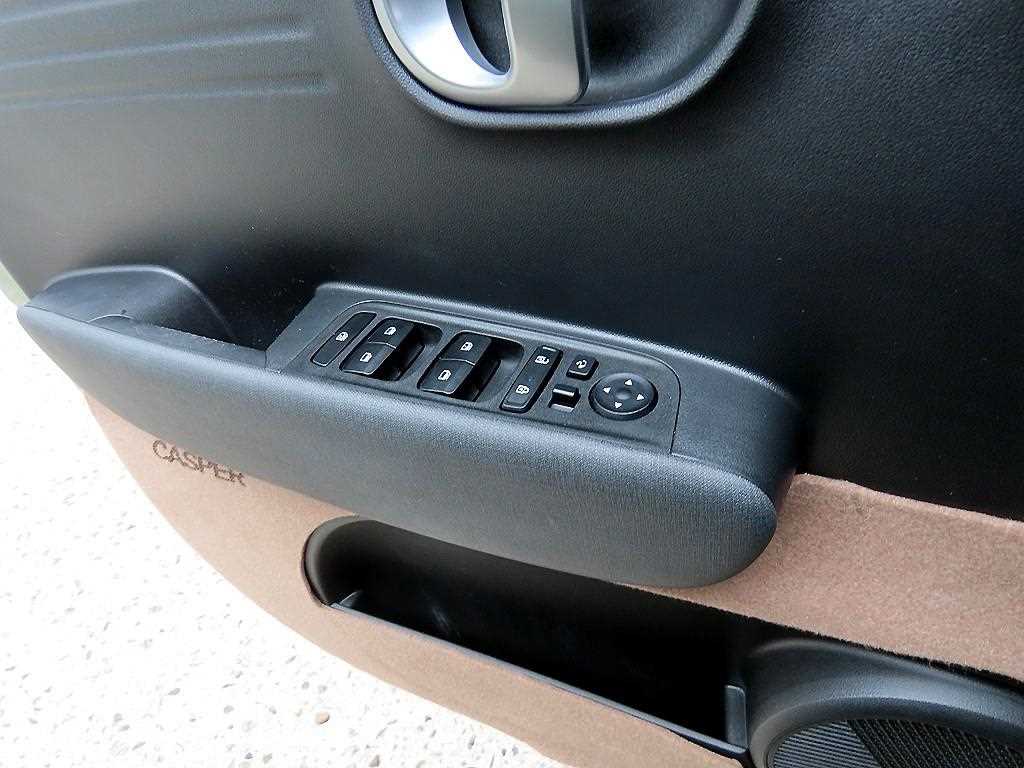 HYUNDAI Casper - Vista 11