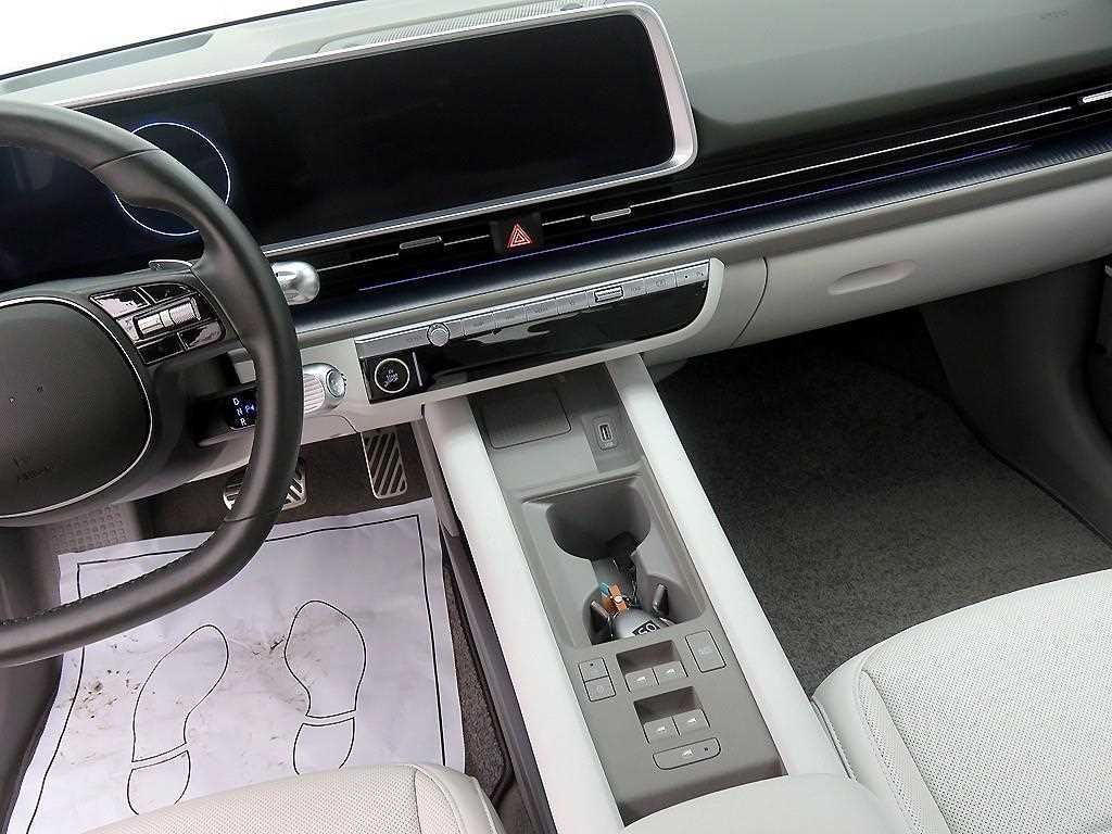 HYUNDAI Ioniq 6 - Vista 10