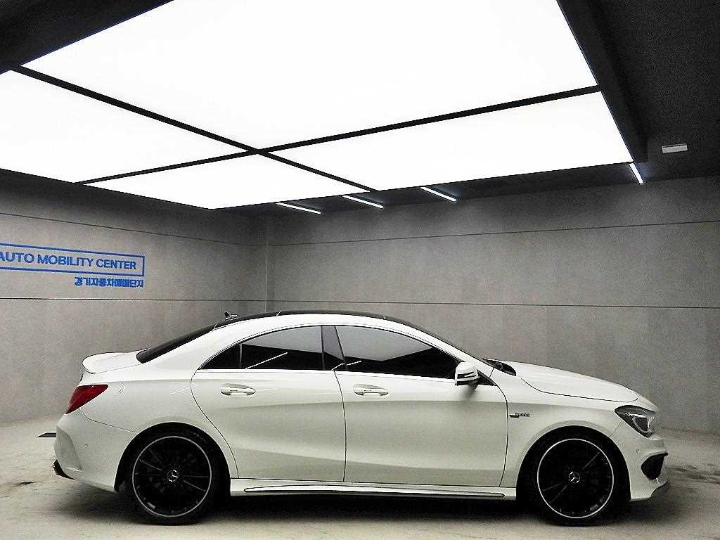 Mercedes Benz CLA Class - Vista 2