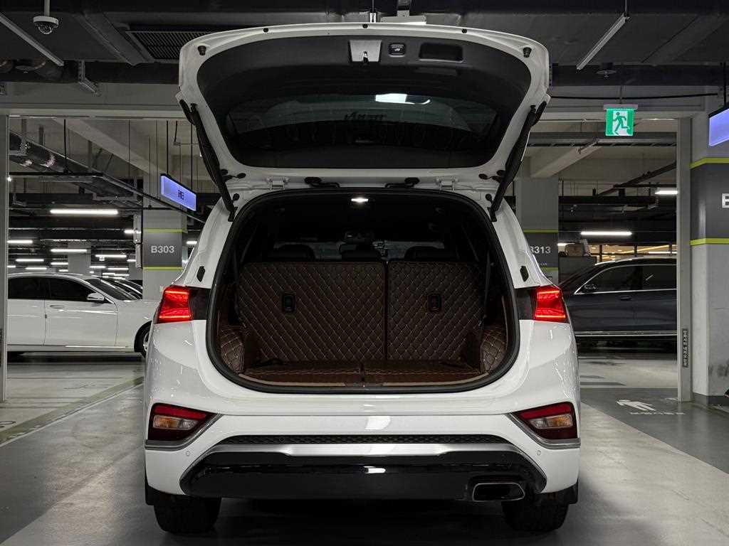 HYUNDAI Santa Fe - Vista 5