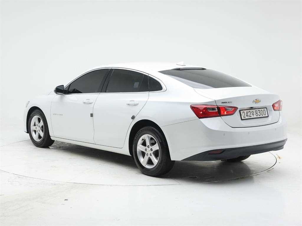 Chevrolet Malibu - Vista 4