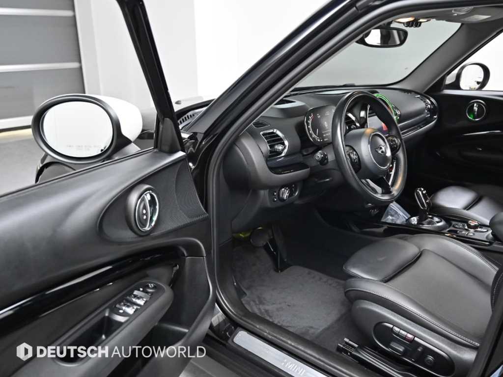 Mini Clubman - Vista 11