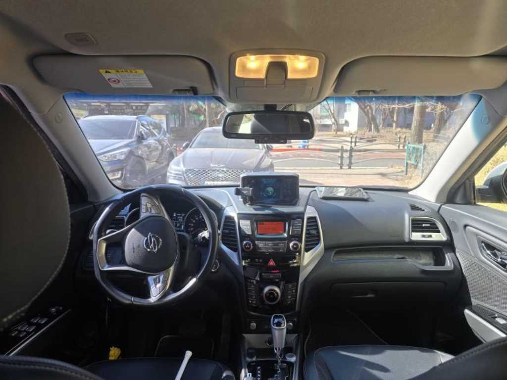 Ssangyong Tivoli 2016 Azul - Importación desde Corea - HF Imports Iquique - Foto 16