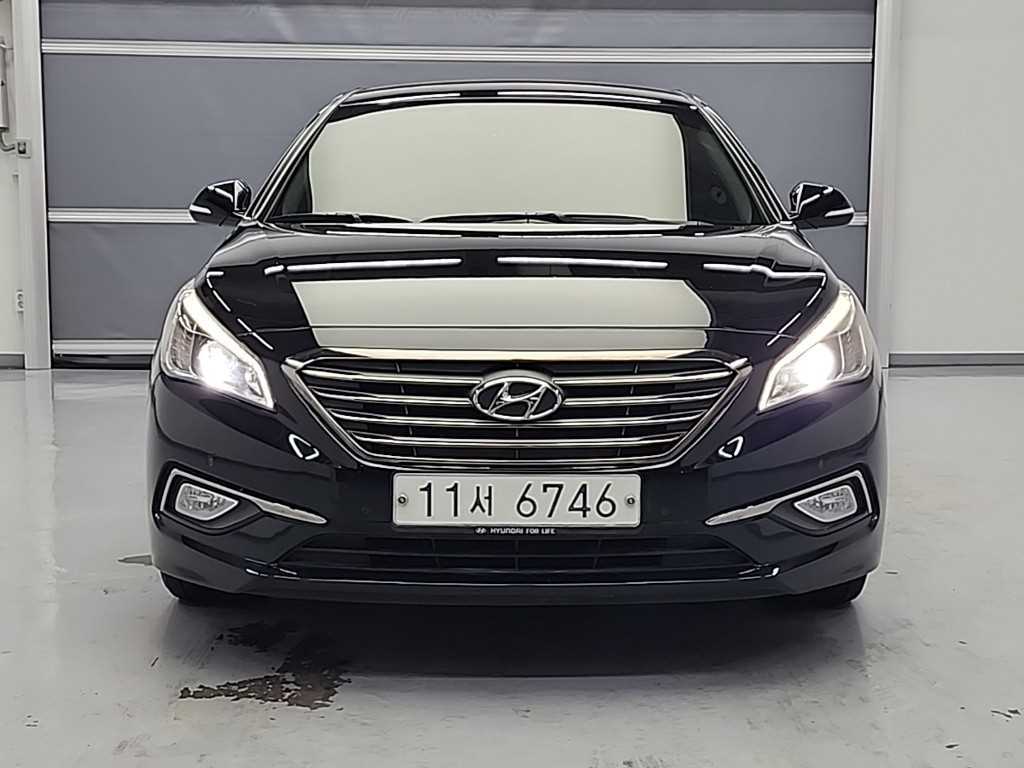 HYUNDAI Sonata - Vista 2