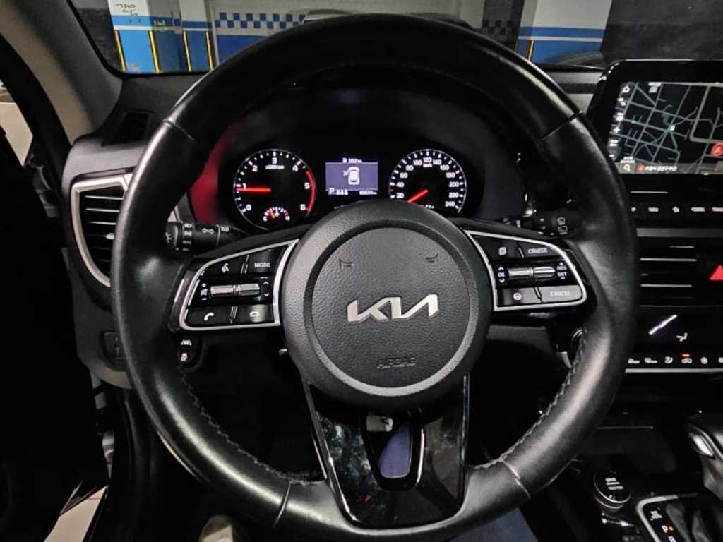 KIA Seltos - Vista 9