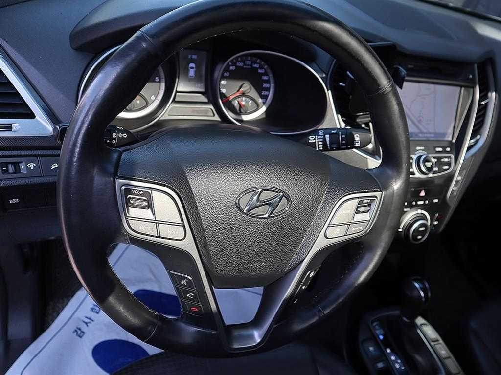 HYUNDAI Santa Fe - Vista 8