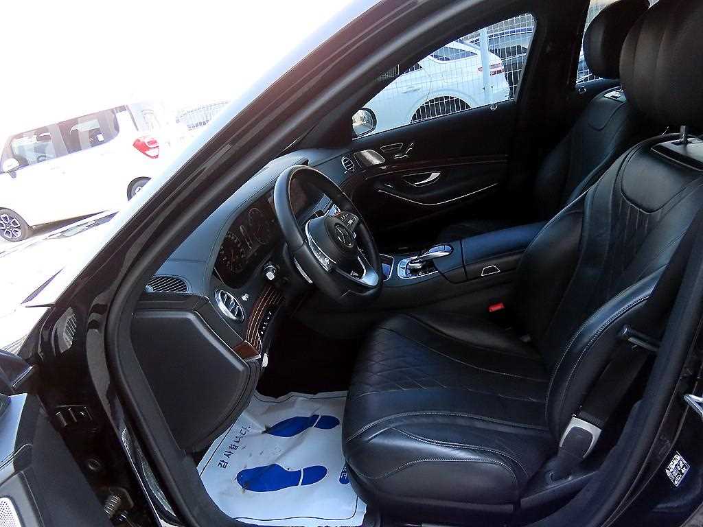 Mercedes Benz S Class - Vista 5