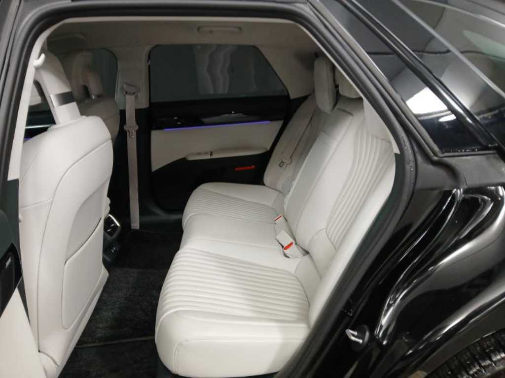 HYUNDAI Grandeur - Vista 7