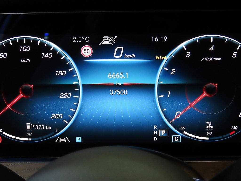 Mercedes Benz E class - Vista 9