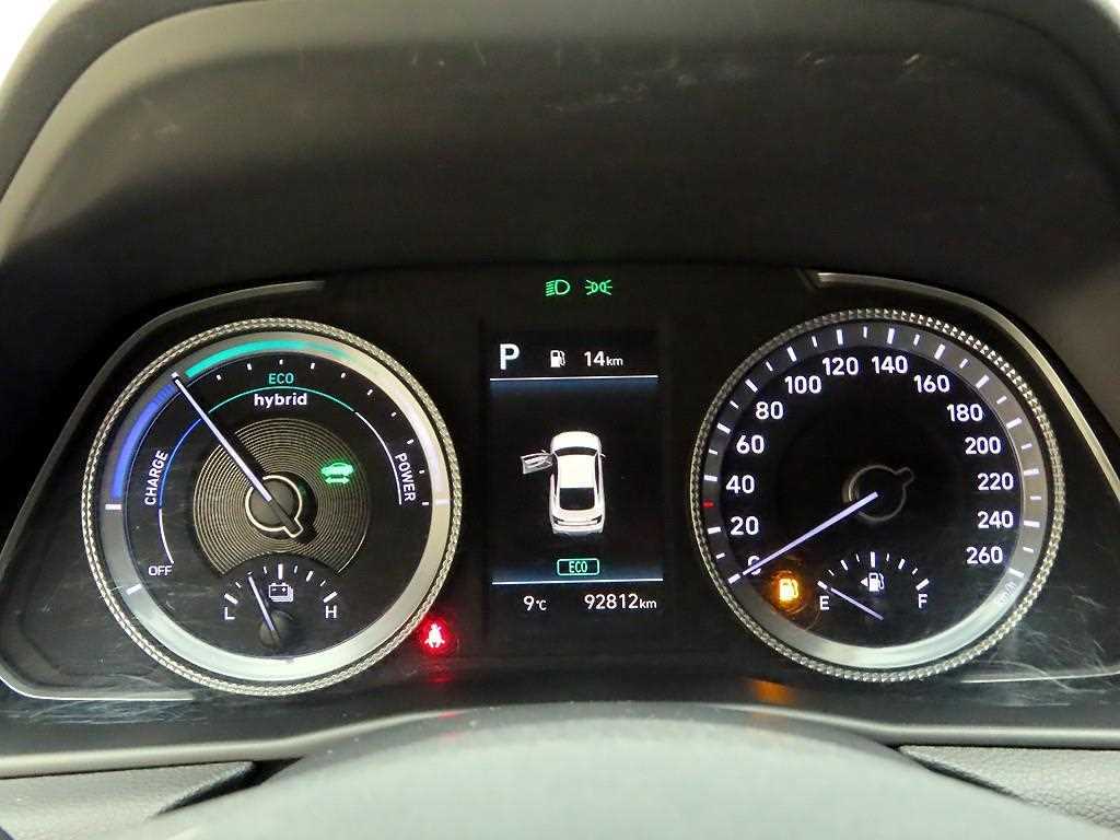 HYUNDAI Sonata - Vista 6