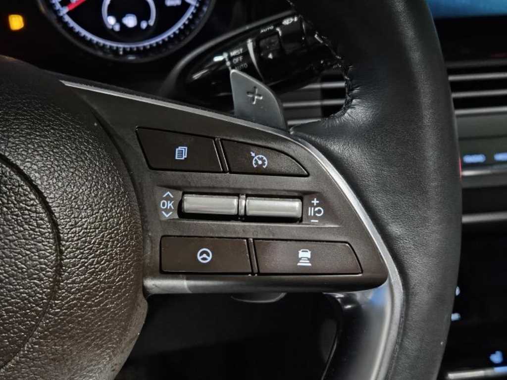HYUNDAI Grandeur - Vista 7