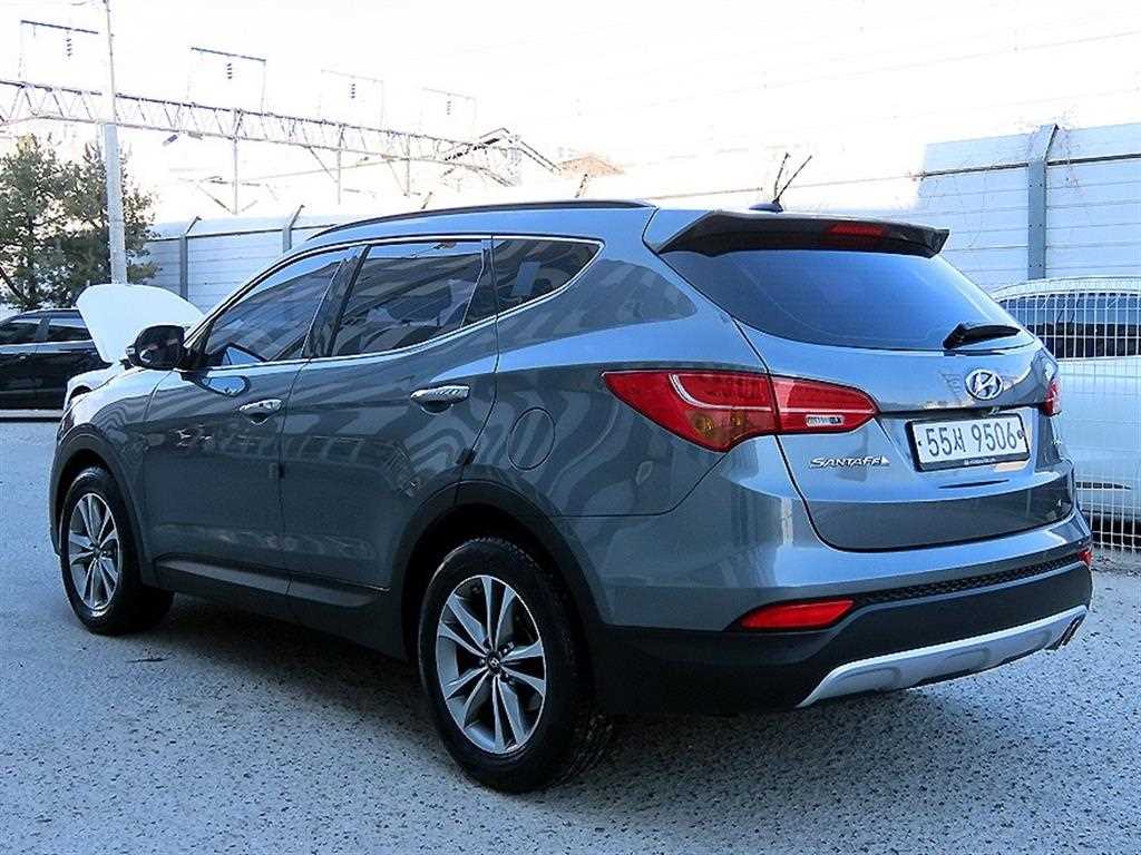 HYUNDAI Santa Fe - Vista 3