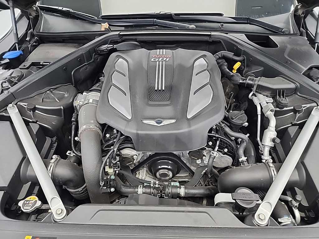 Genesis G90 - Vista 6