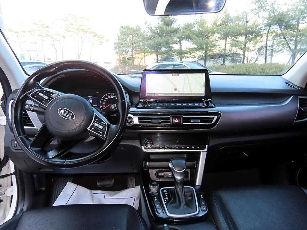 KIA Seltos - Vista 7