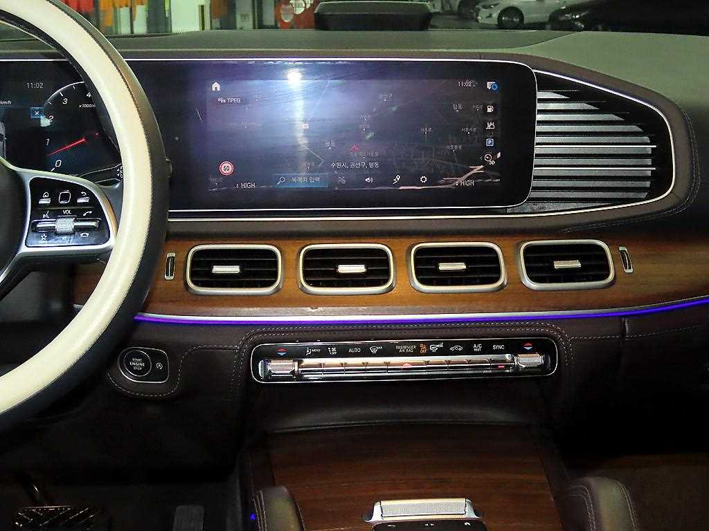 Mercedes Benz GLE Class - Vista 11