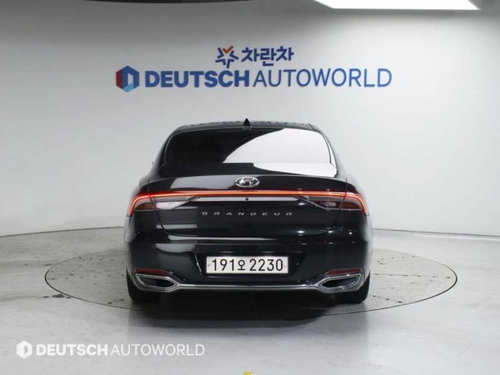 HYUNDAI Grandeur - Vista 4