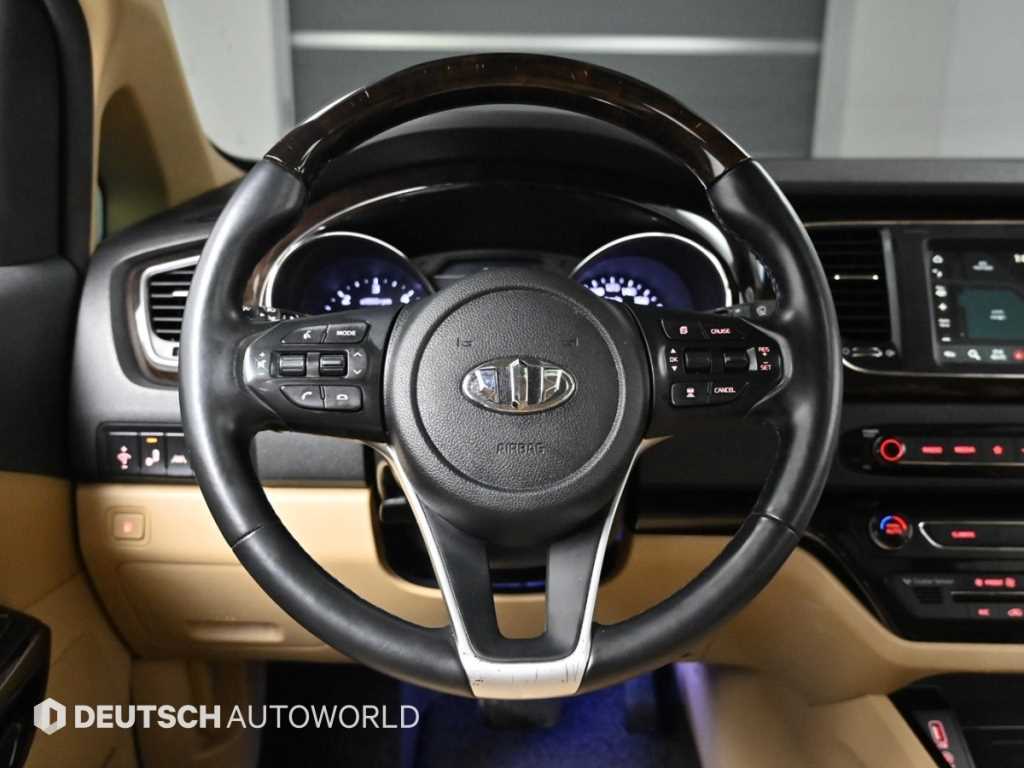 KIA Carnival 2019 Negro - Importación desde Corea - HF Imports Iquique - Foto 13