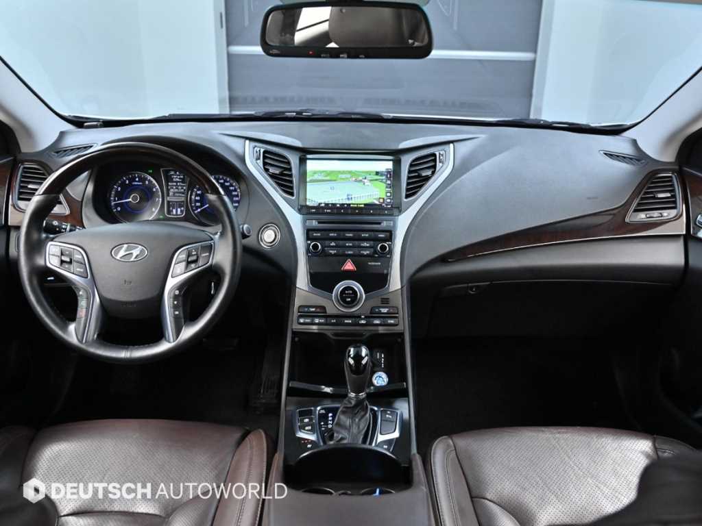 HYUNDAI Grandeur - Vista 7