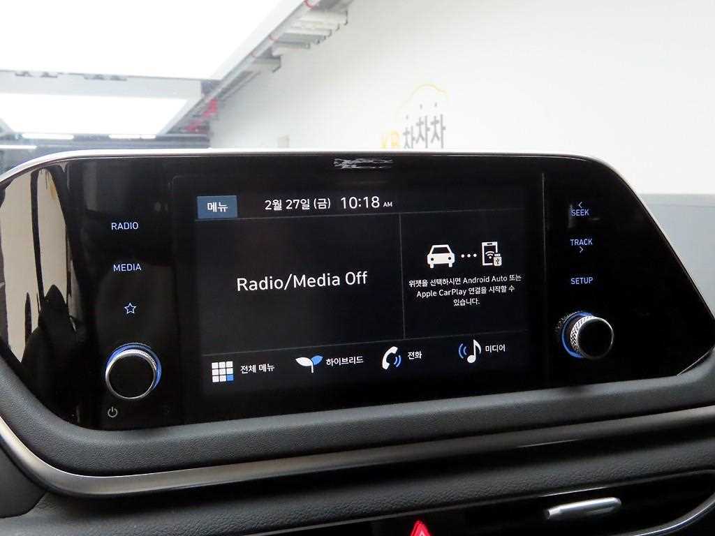 HYUNDAI Sonata - Vista 9