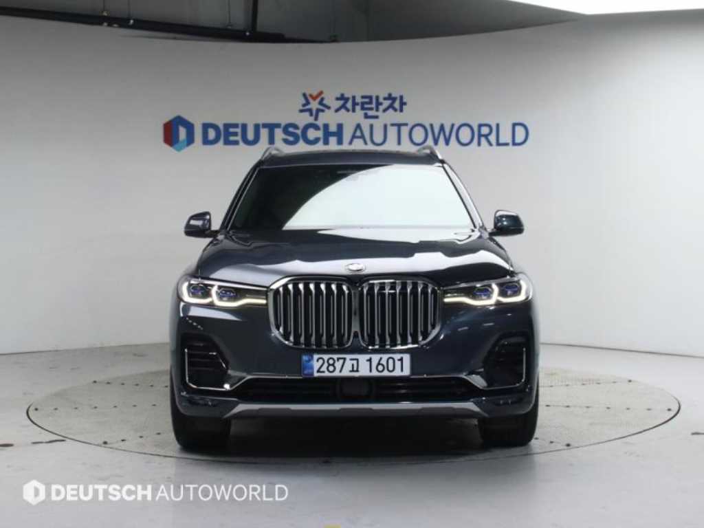 BMW X7 - Vista 3