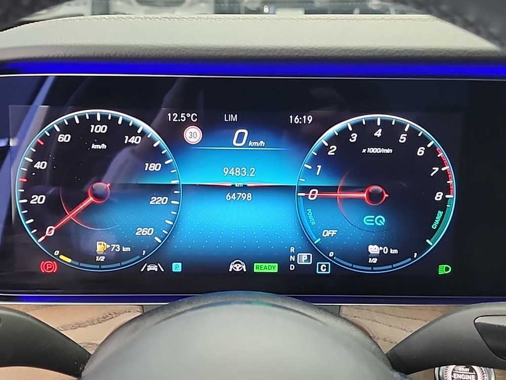 Mercedes Benz E class - Vista 6