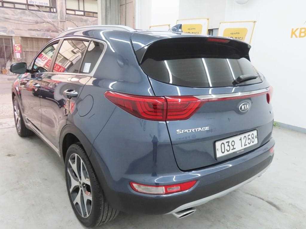 KIA Sportage - Vista 4