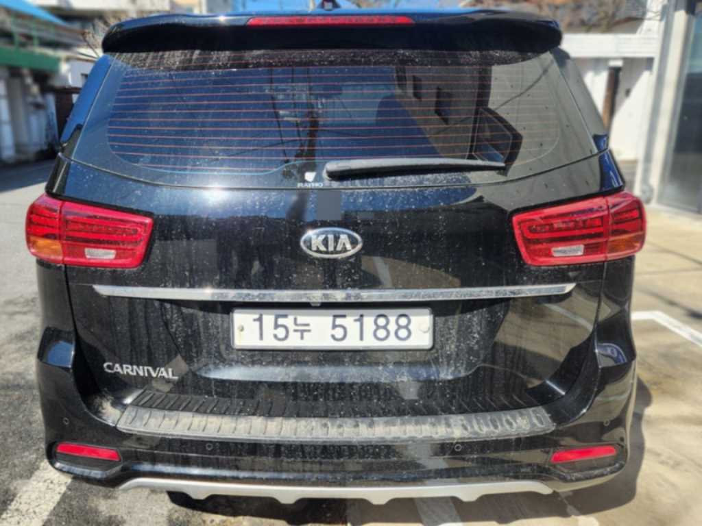 KIA Carnival - Vista 2