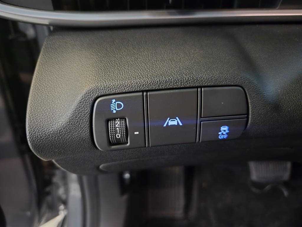 HYUNDAI Avante - Vista 9