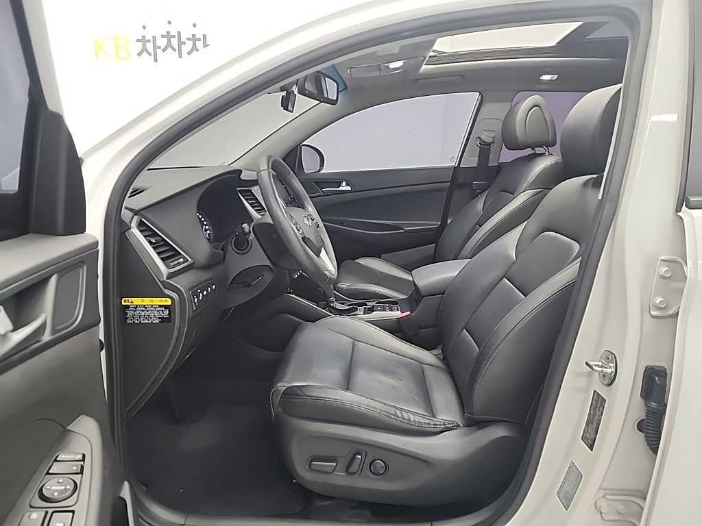 HYUNDAI Tucson - Vista 12