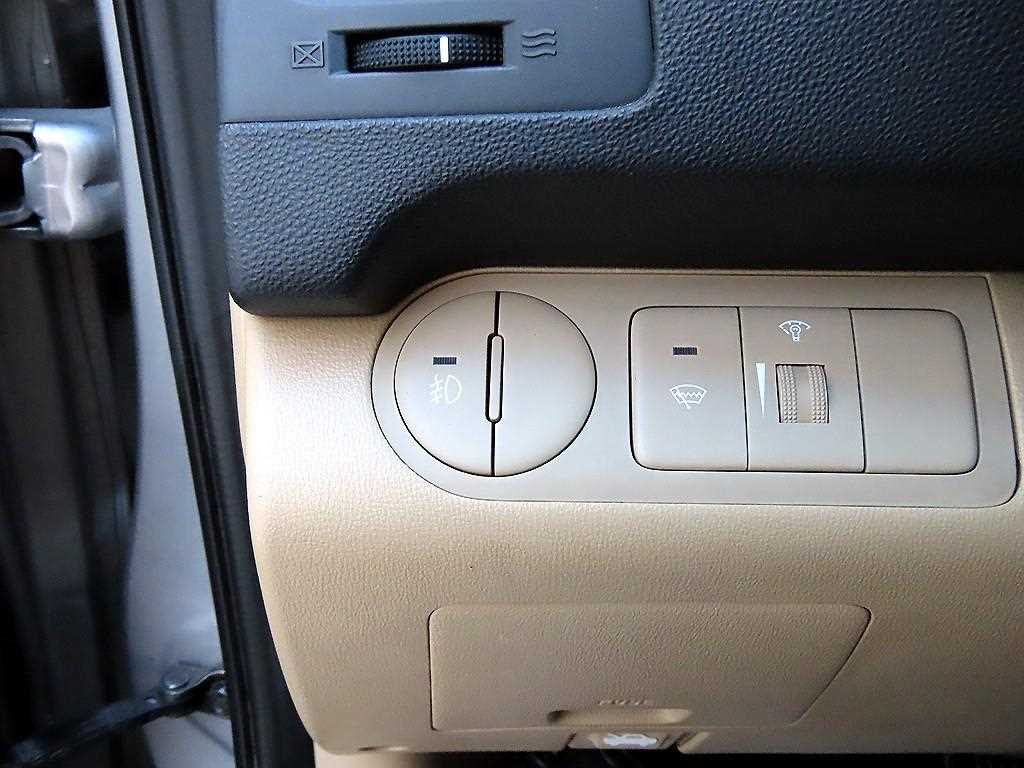 HYUNDAI Starex 2011 Plateado - Importación desde Corea - HF Imports Iquique - Foto 13