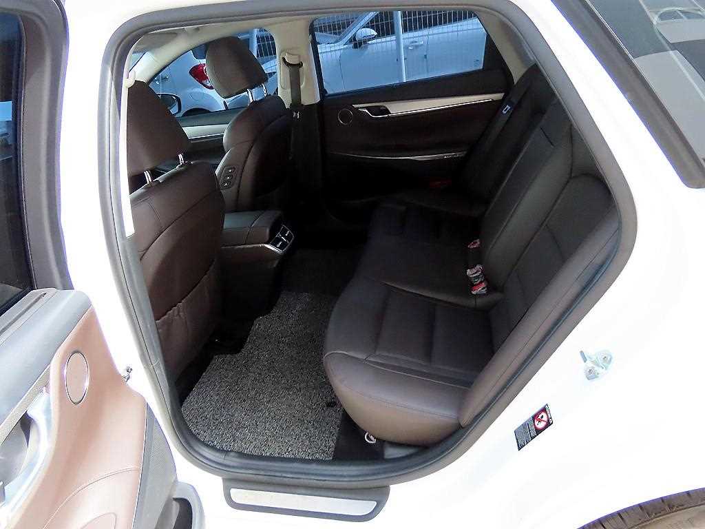 HYUNDAI Grandeur - Vista 6